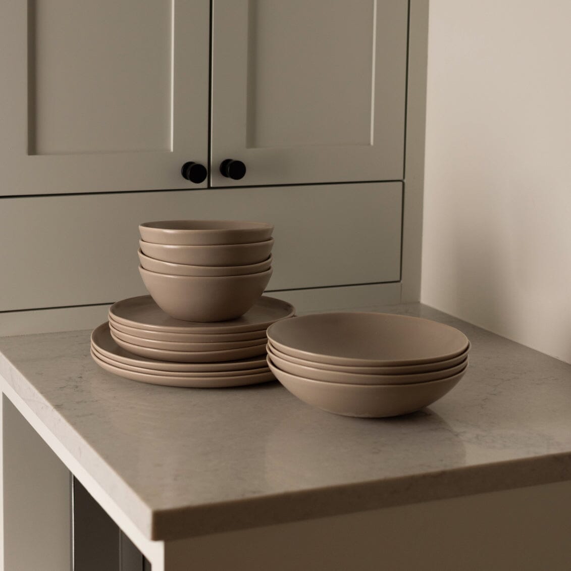 Dinnerware Set